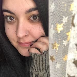 Meet your Posher, Yvette